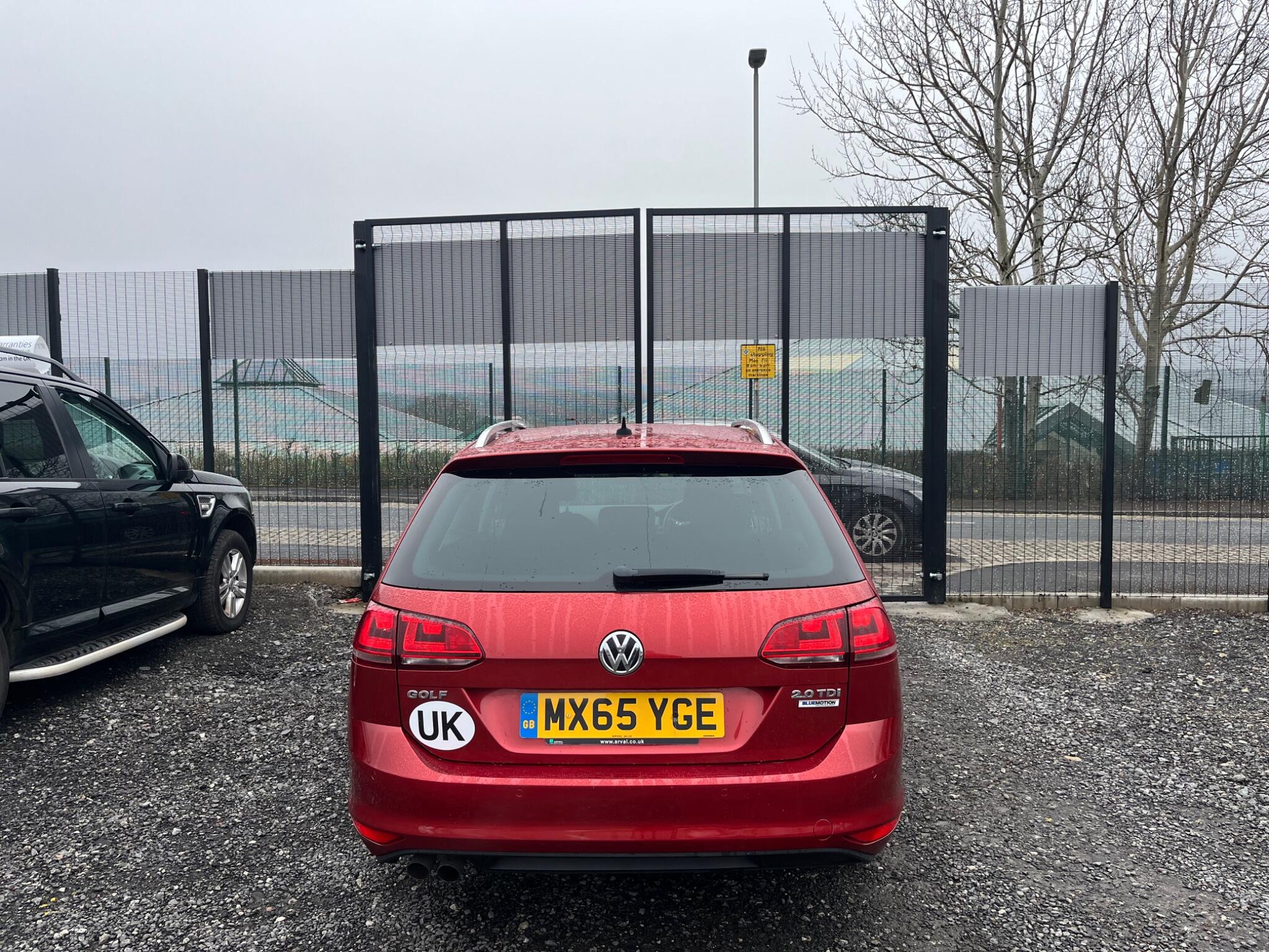Volkswagen Golf - Image 9