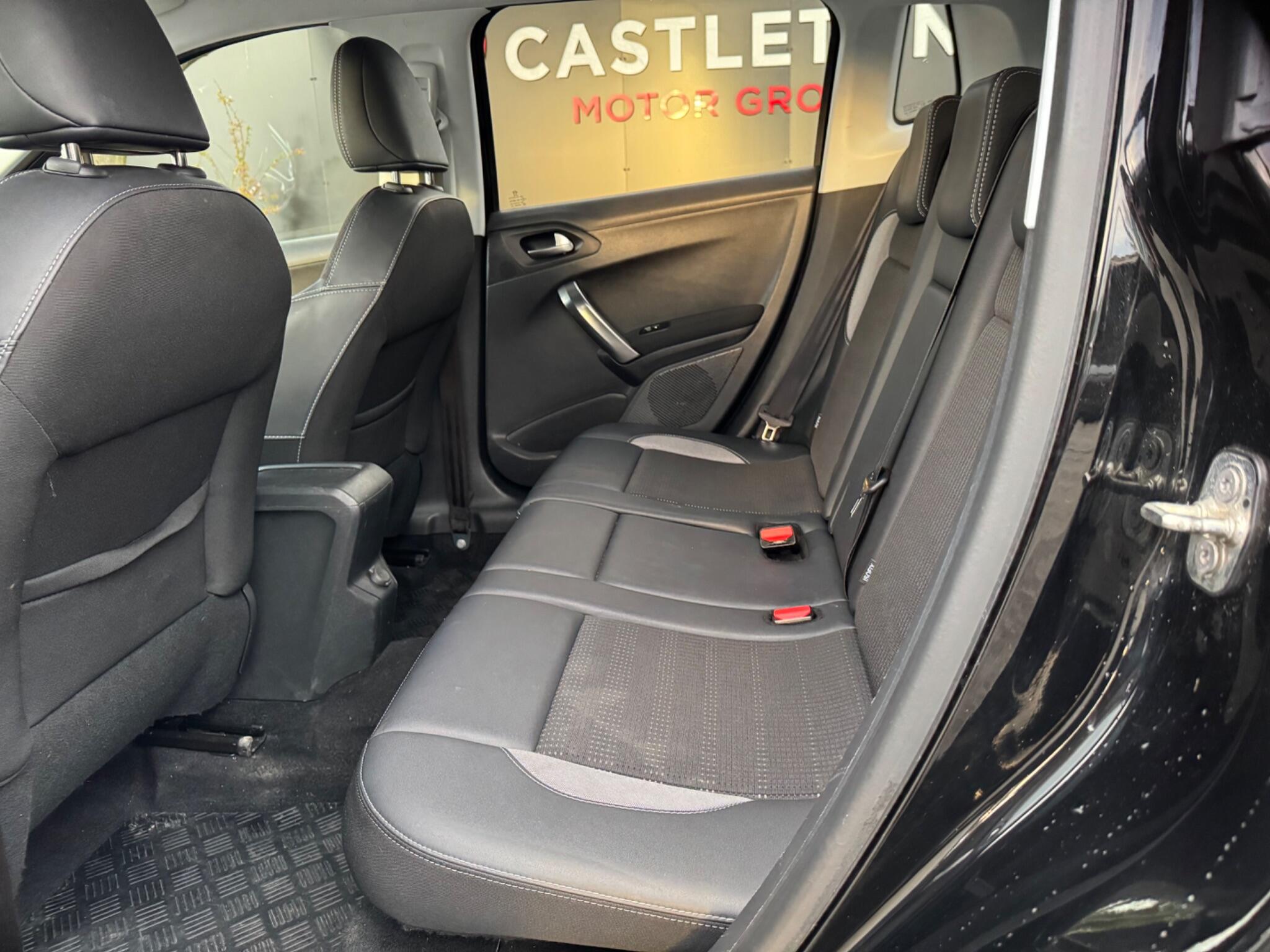 Peugeot 2008 - Image 21