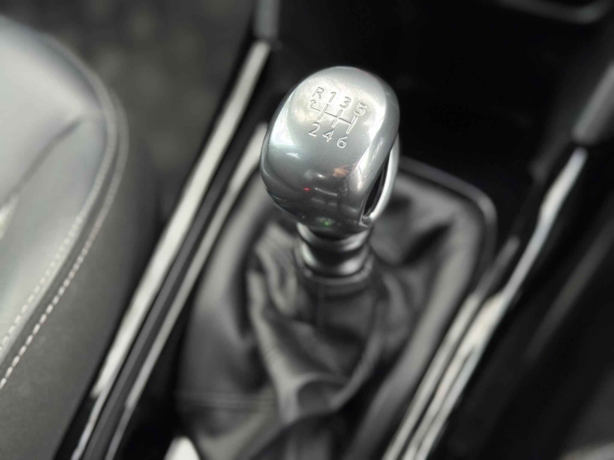 Peugeot 2008 - Image 41