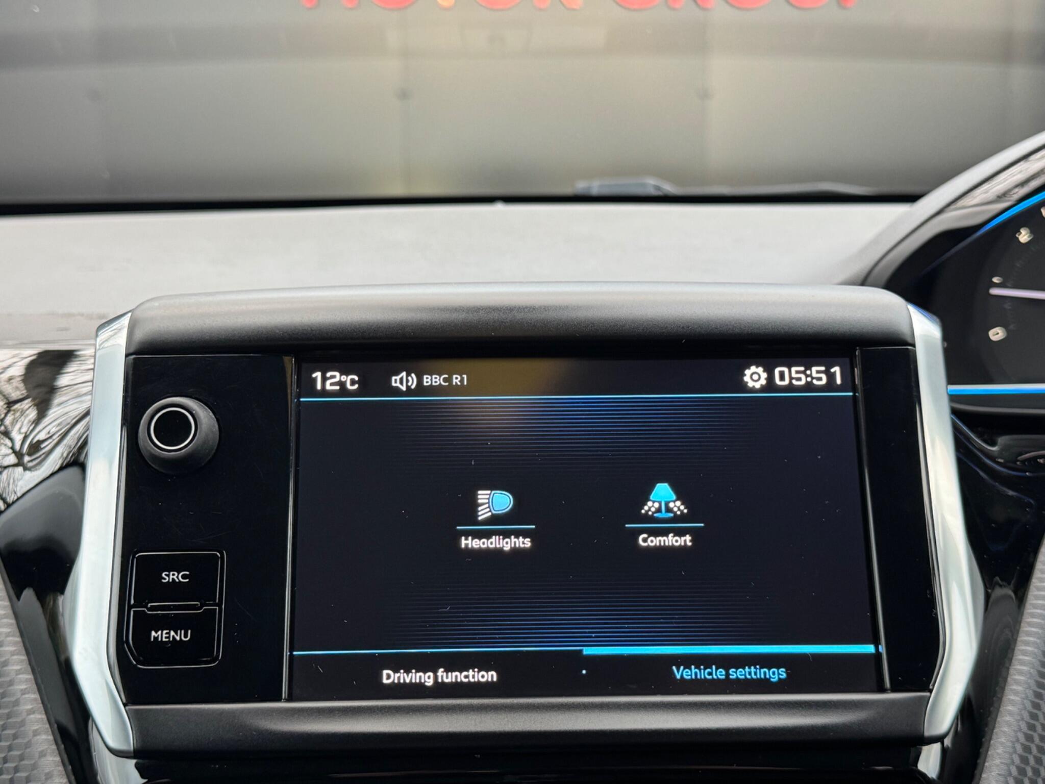 Peugeot 2008 - Image 30