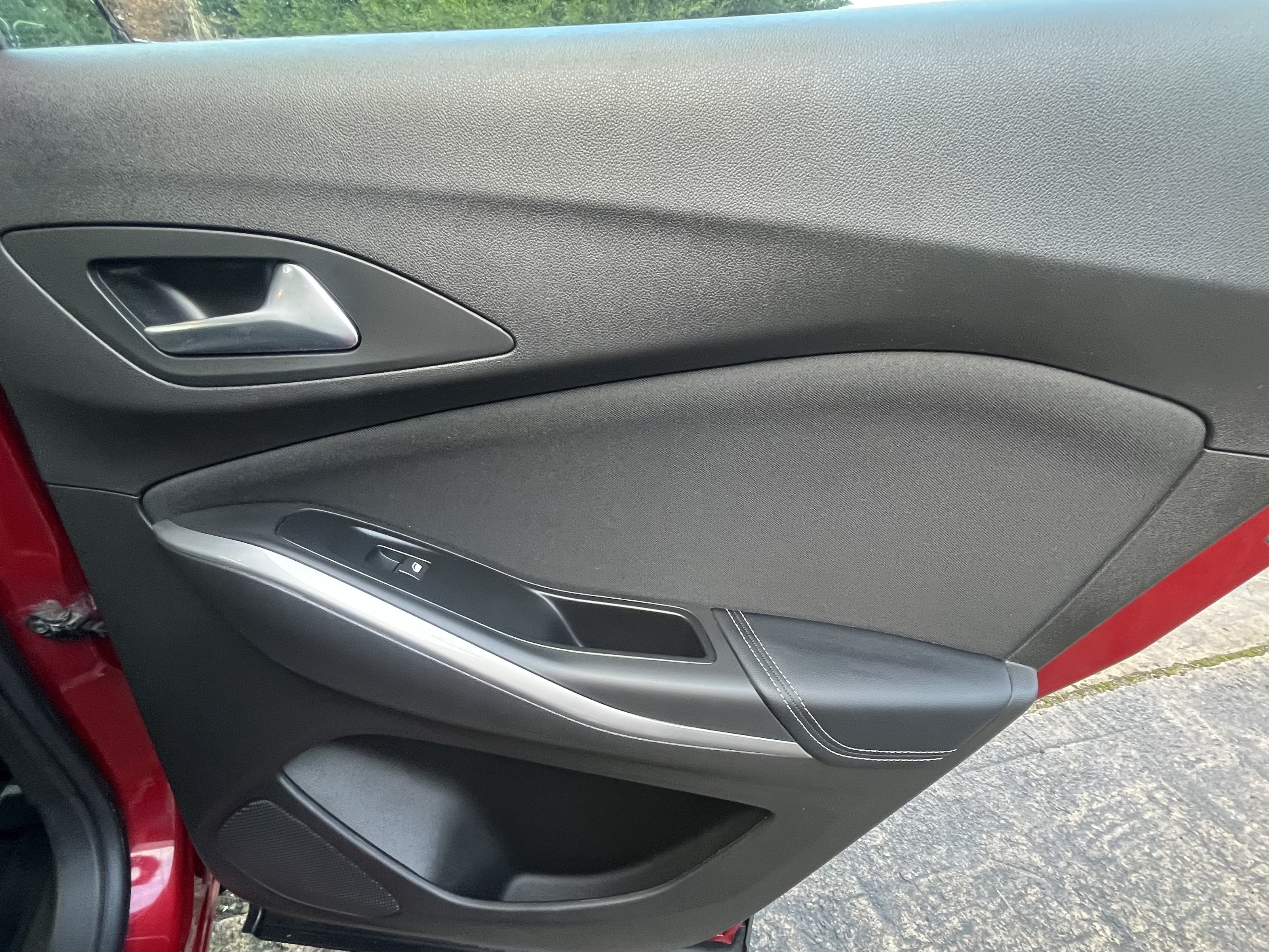 Vauxhall Grandland X - Image 17