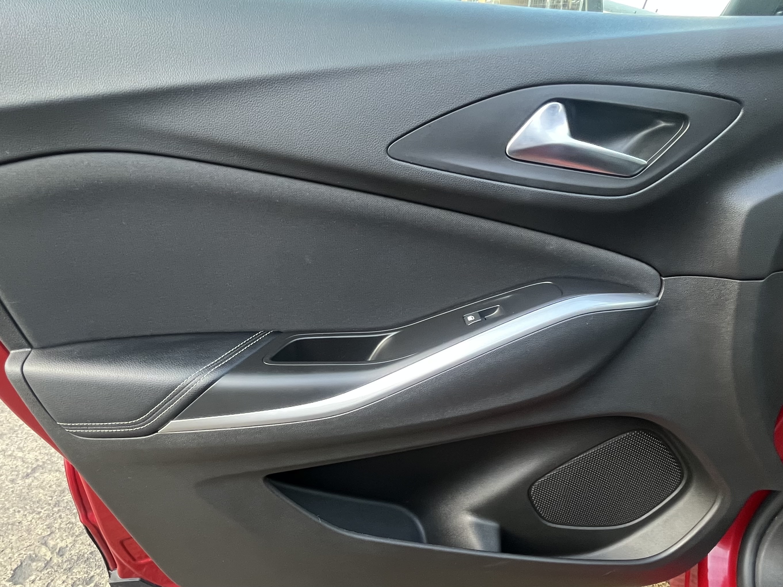 Vauxhall Grandland X - Image 21