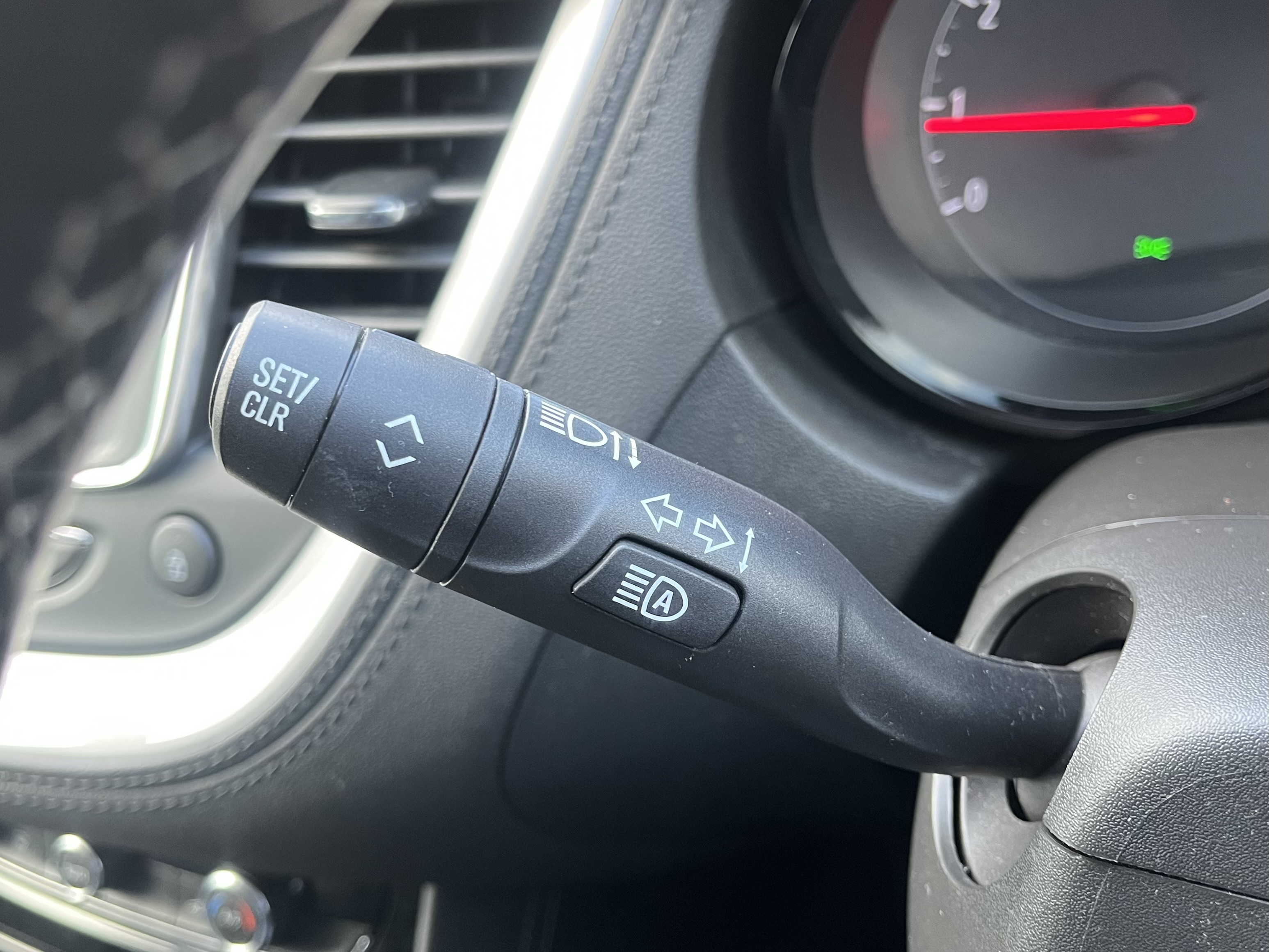 Vauxhall Grandland X - Image 22