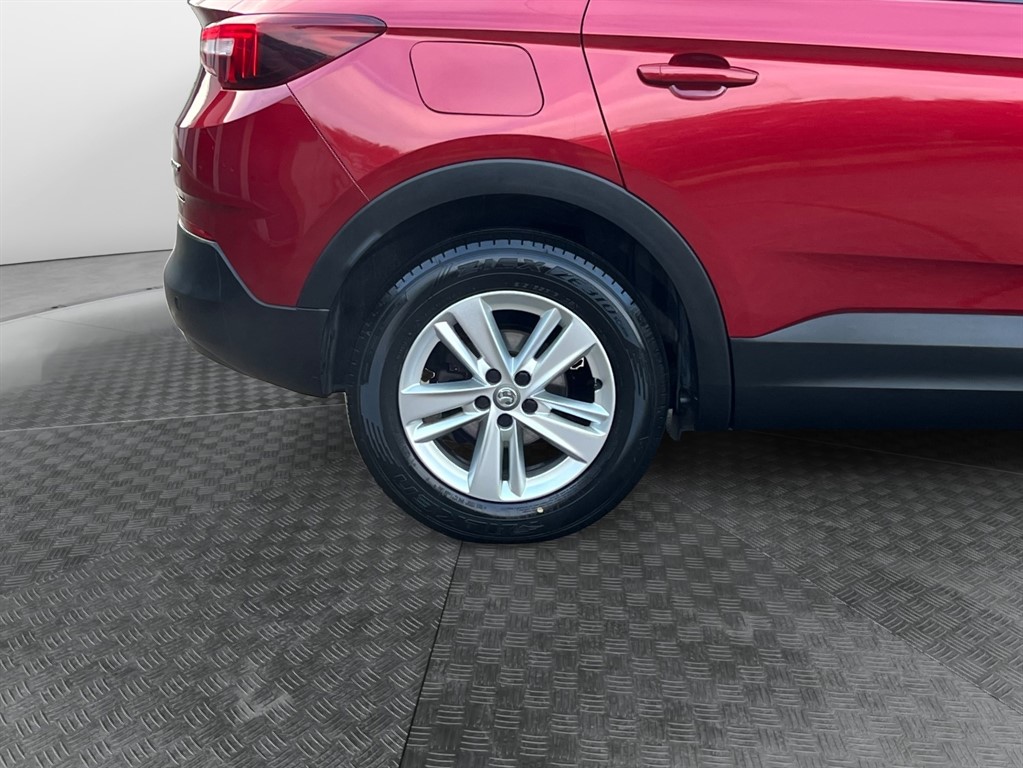 Vauxhall Grandland X - Image 31
