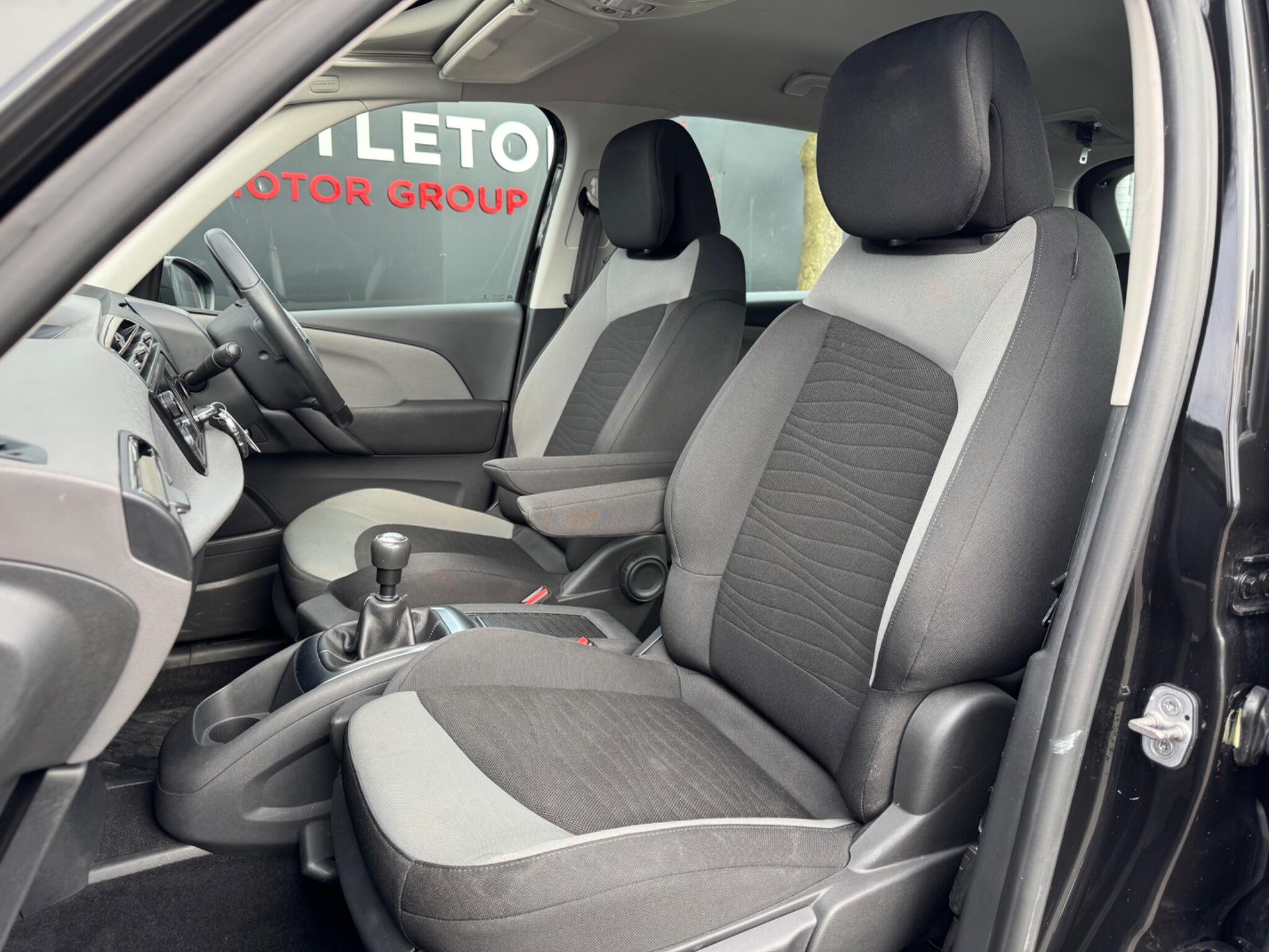 Citroen C4 Picasso - Image 10