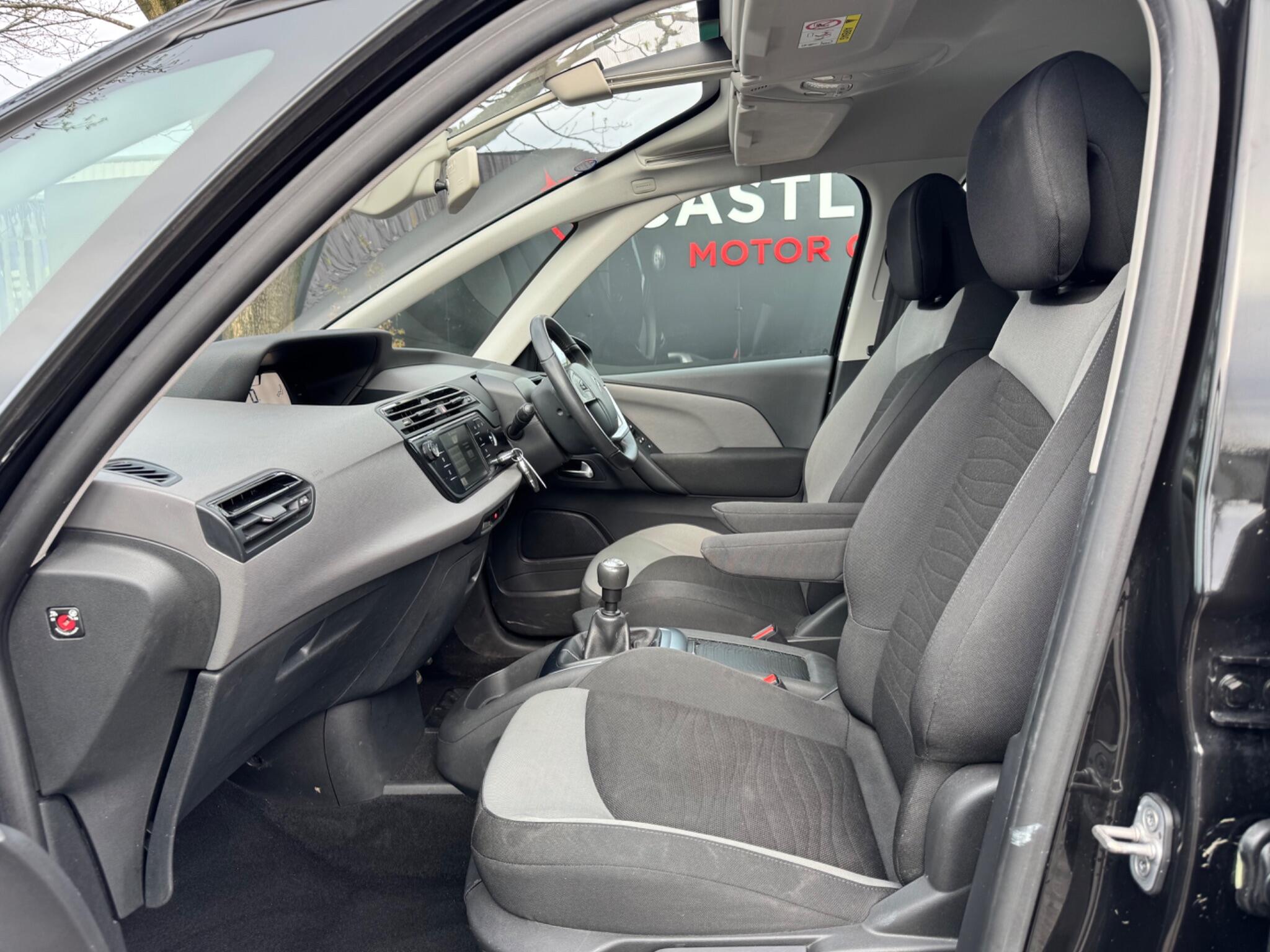 Citroen C4 Picasso - Image 11