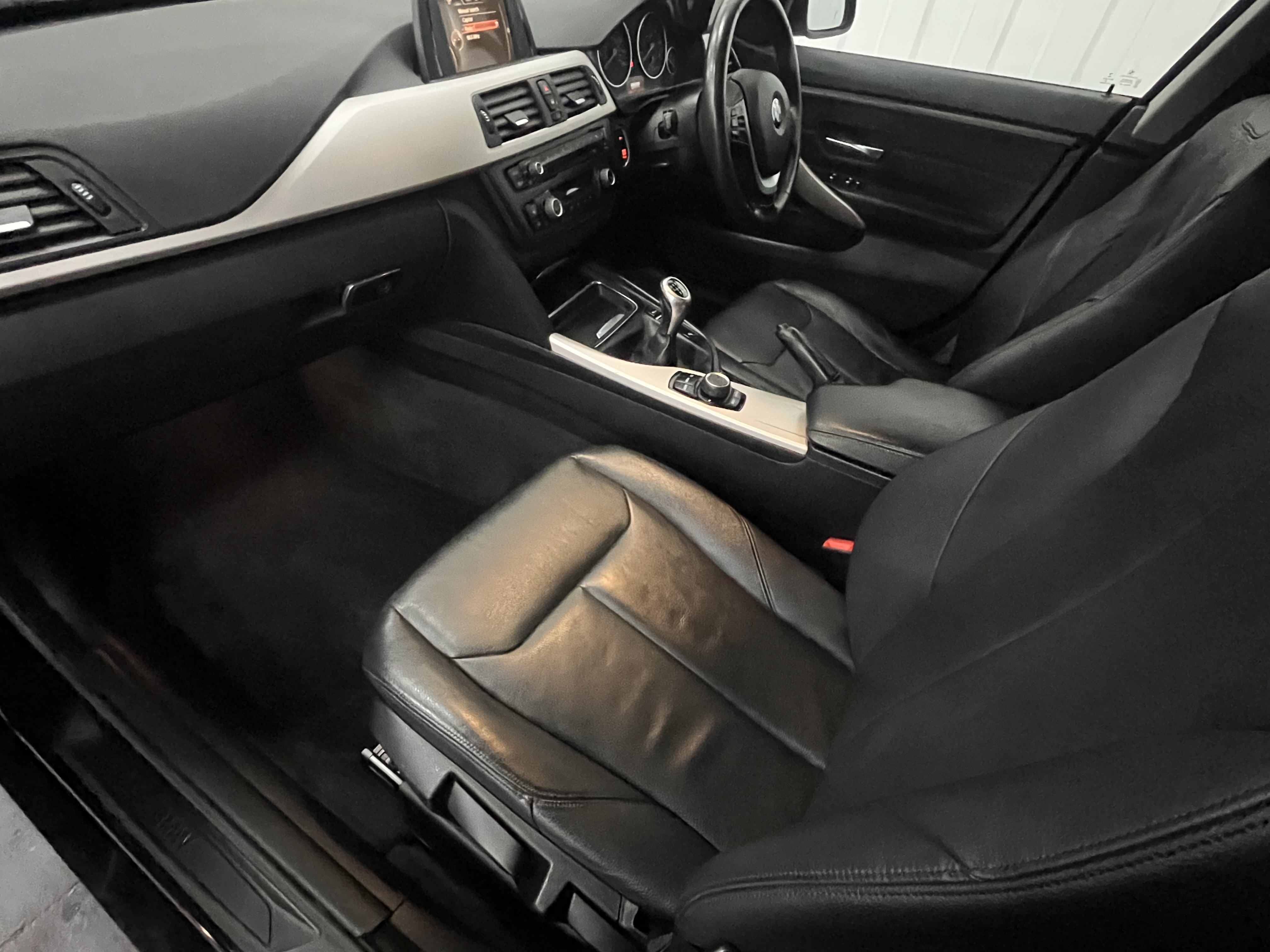 BMW 4 SERIES GRAN COUPE - Image 20