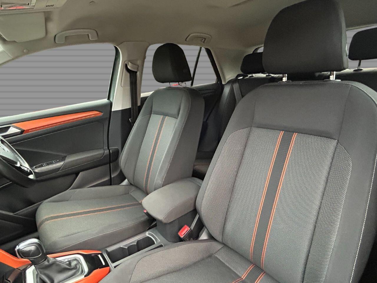 Volkswagen T-Roc - Image 23
