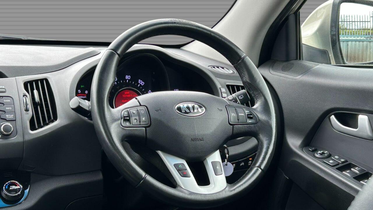 Kia Sportage - Image 18