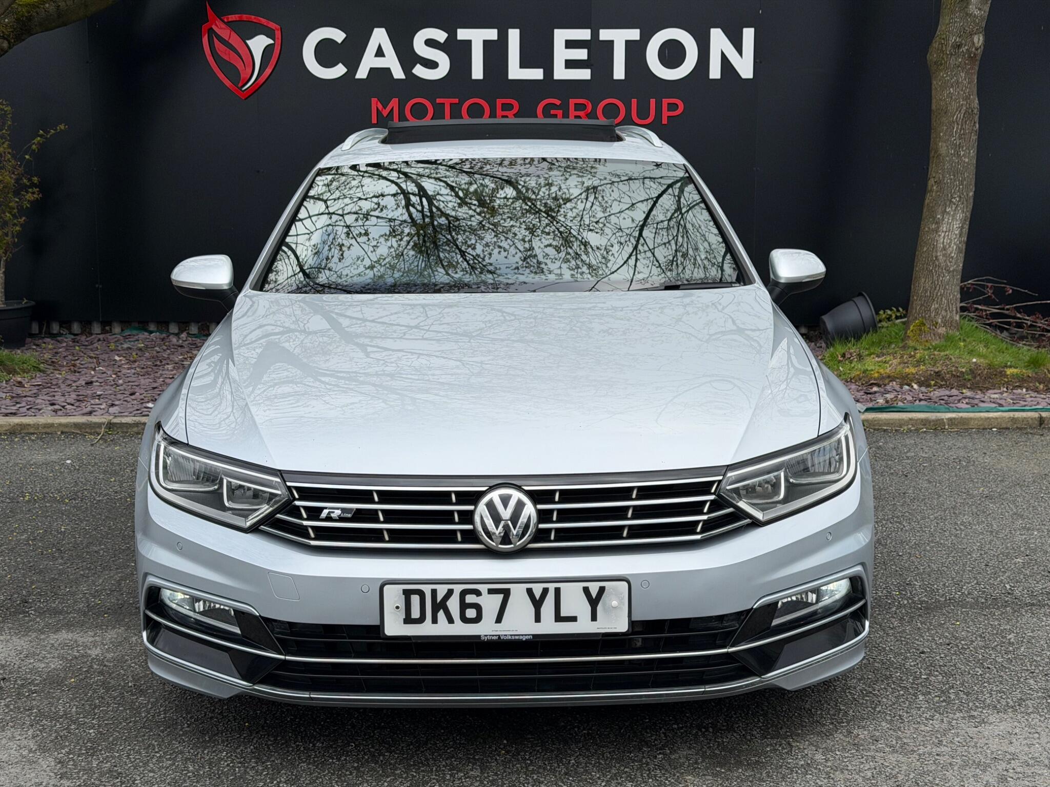 Volkswagen Passat - Image 7