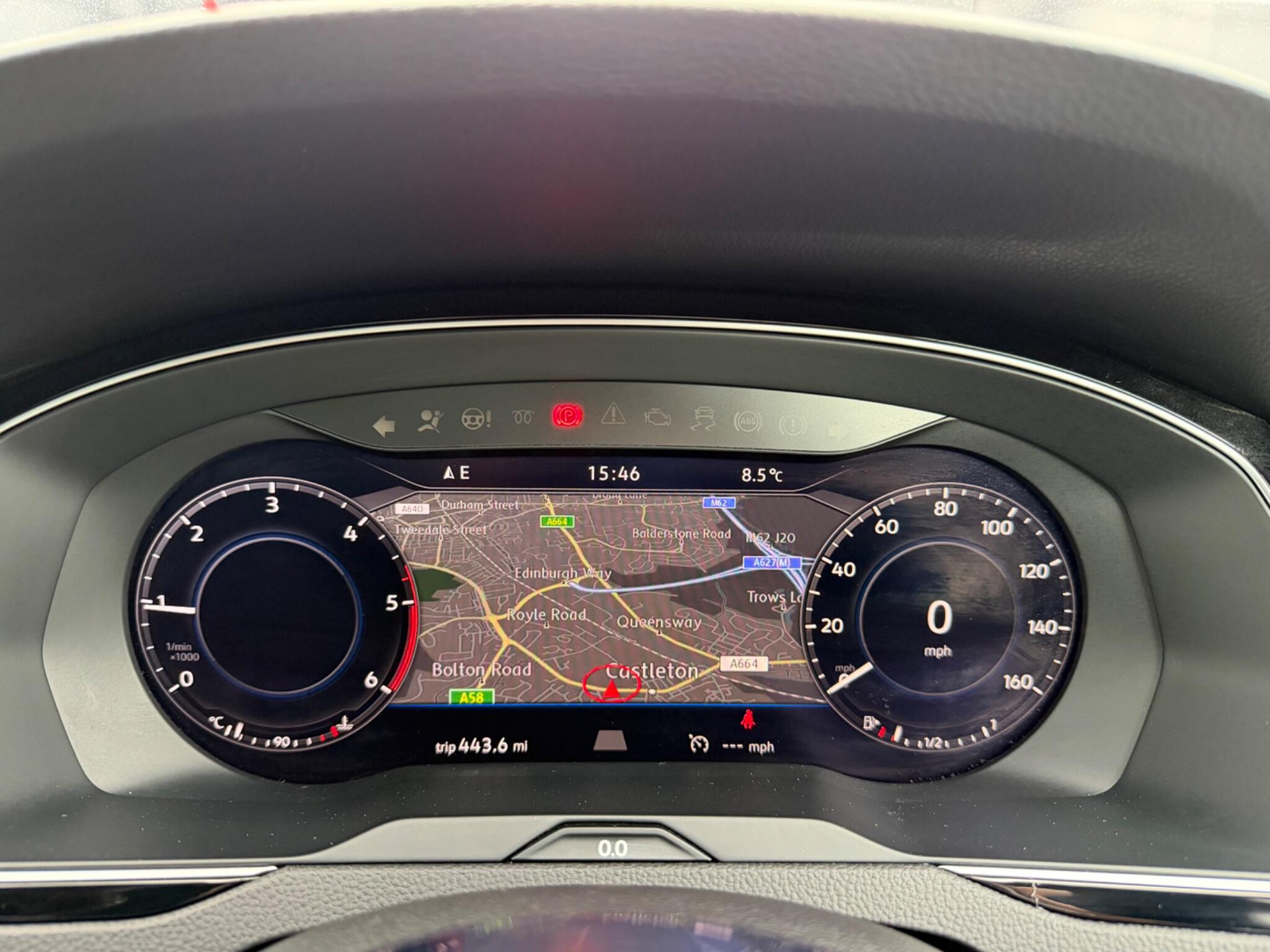 Volkswagen Passat - Image 46