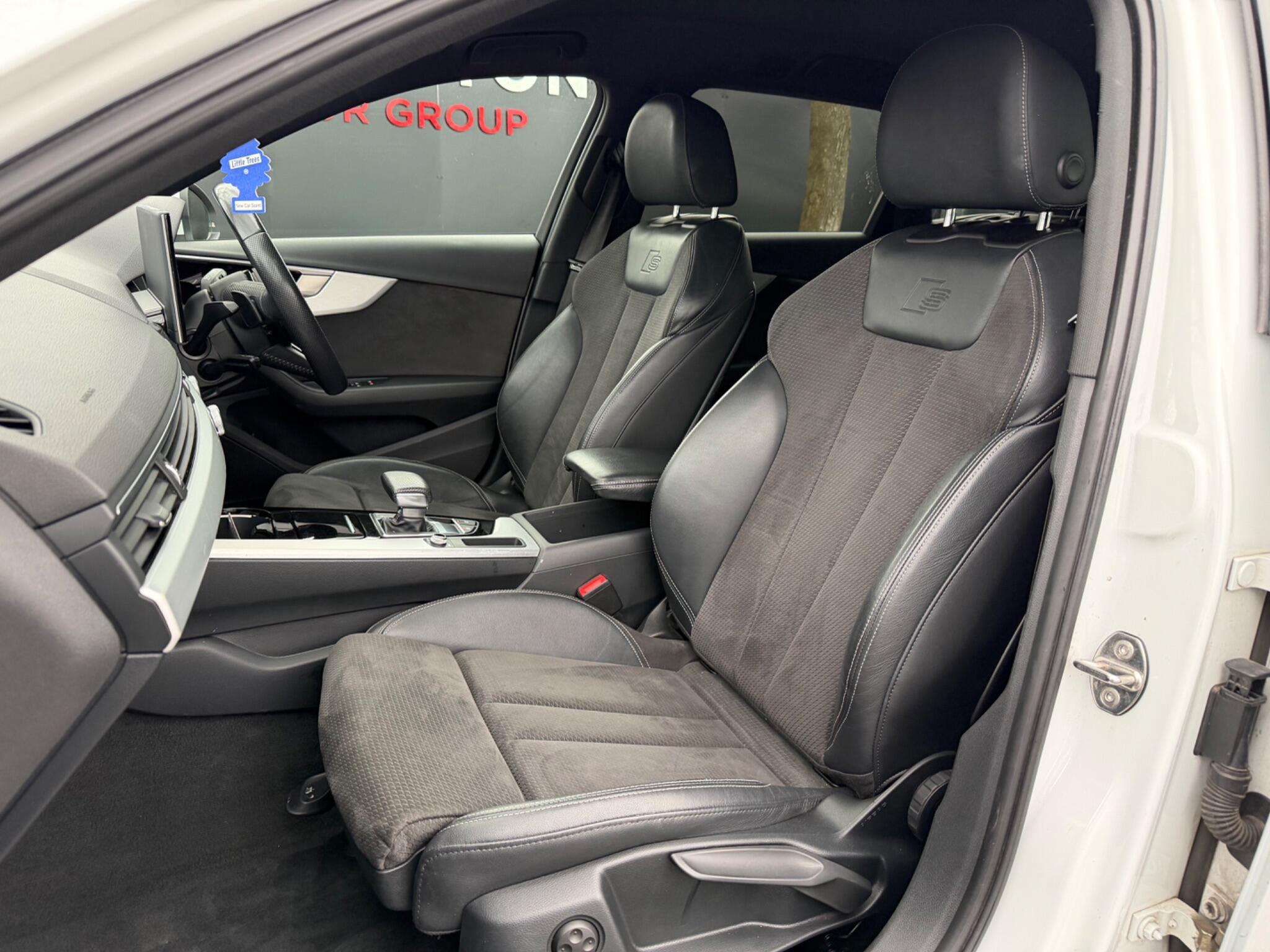 Audi A4 Avant - Image 12