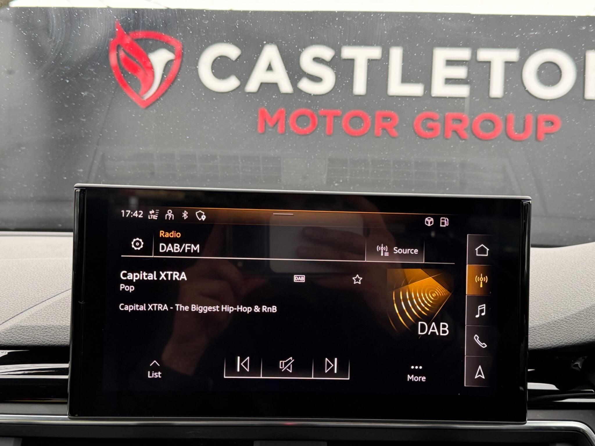 Audi A4 Avant - Image 44