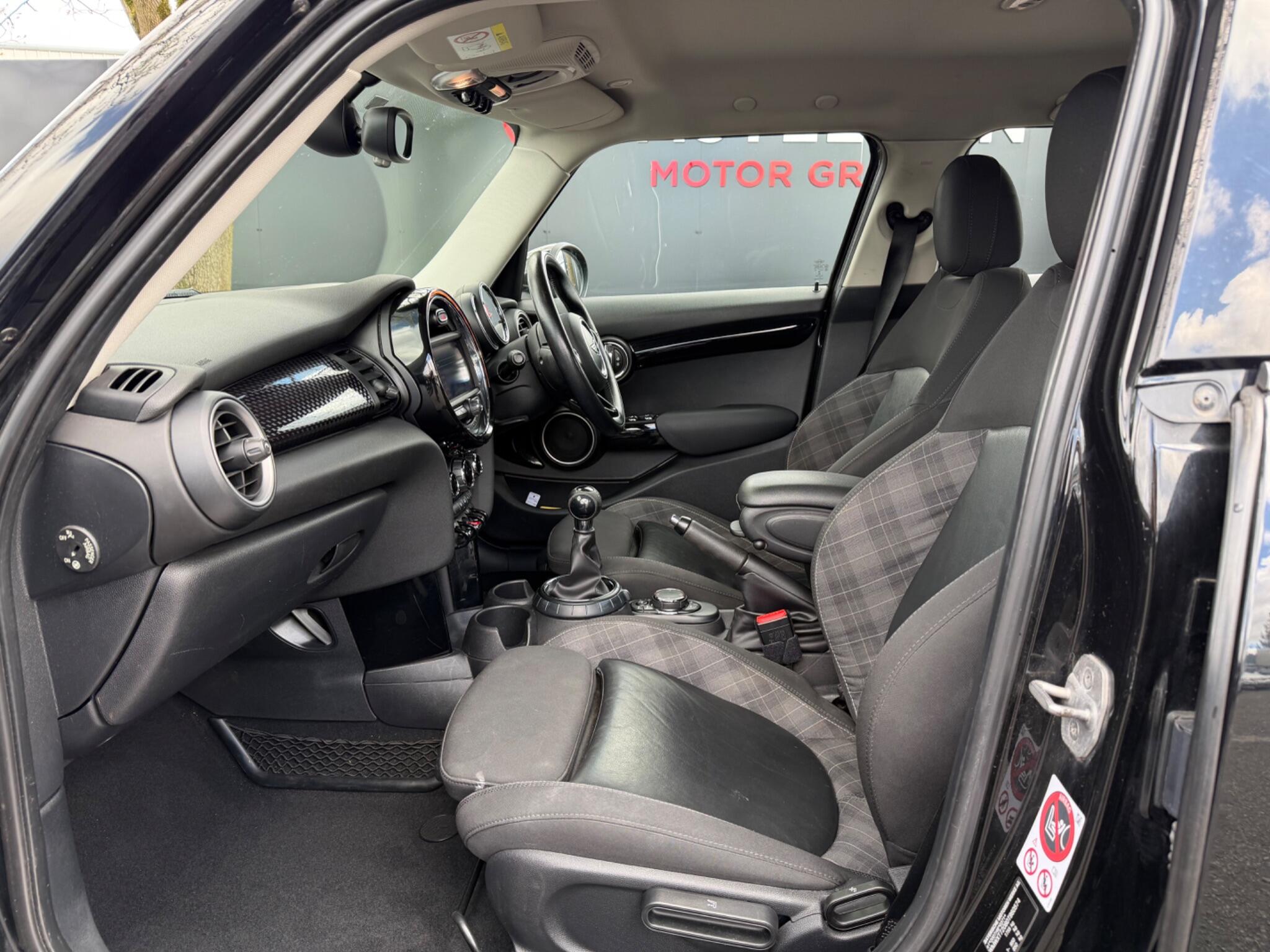 MINI Hatch - Image 13