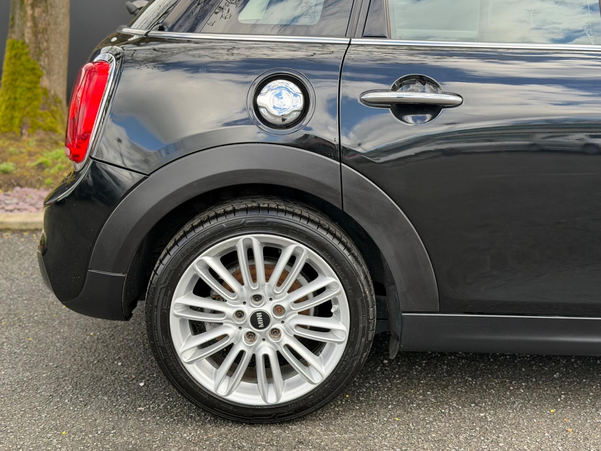 MINI Hatch - Image 14