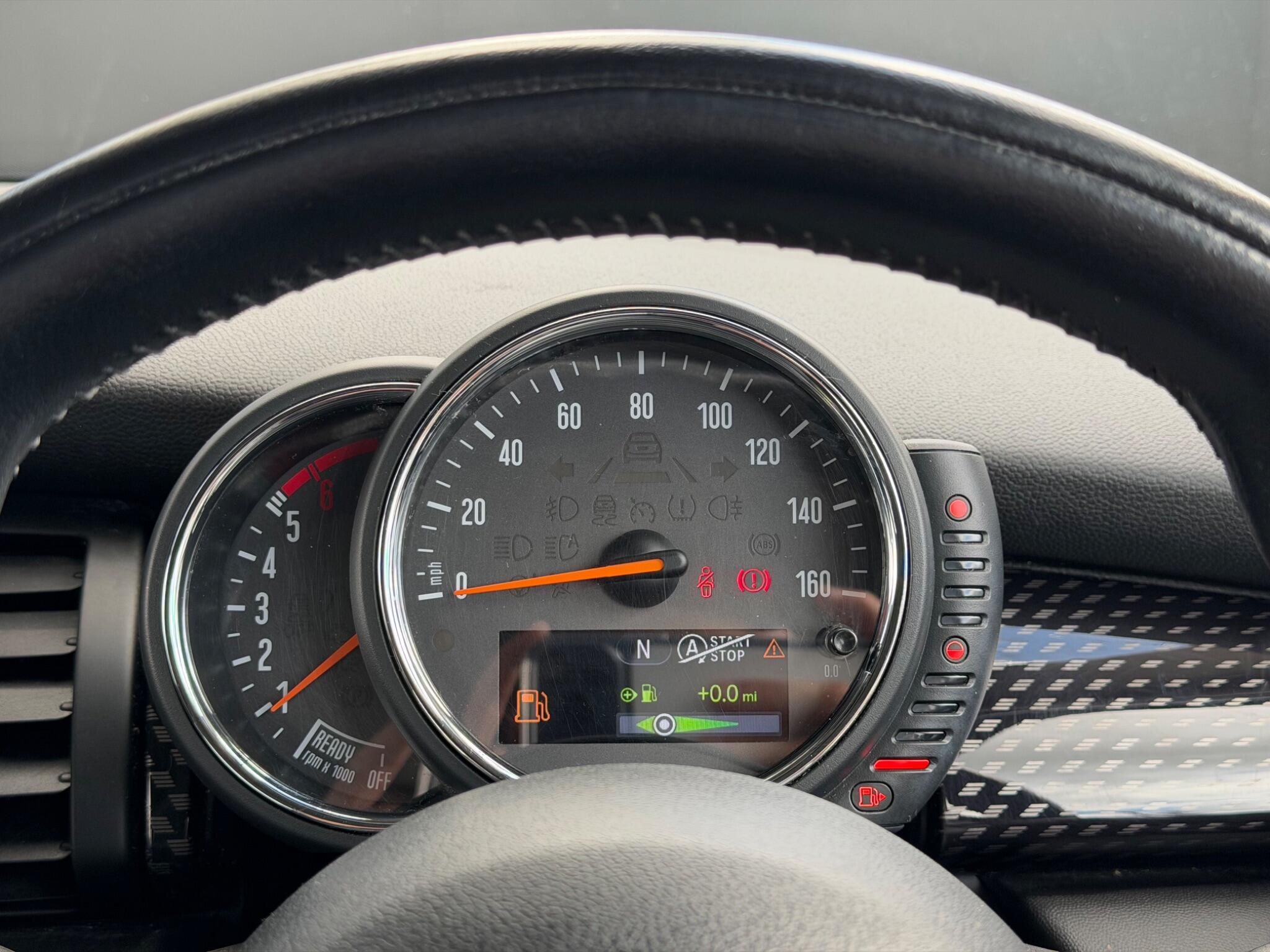 MINI Hatch - Image 25