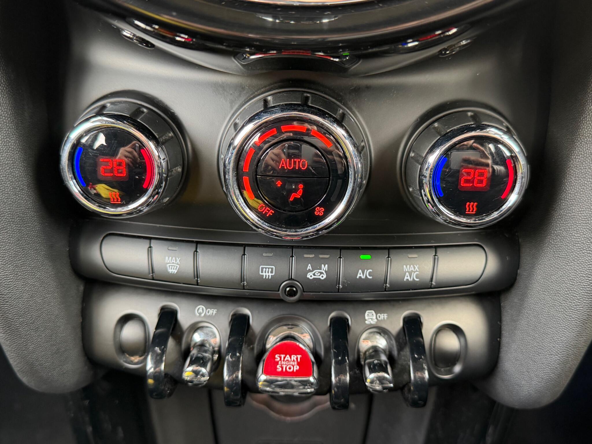 MINI Hatch - Image 29