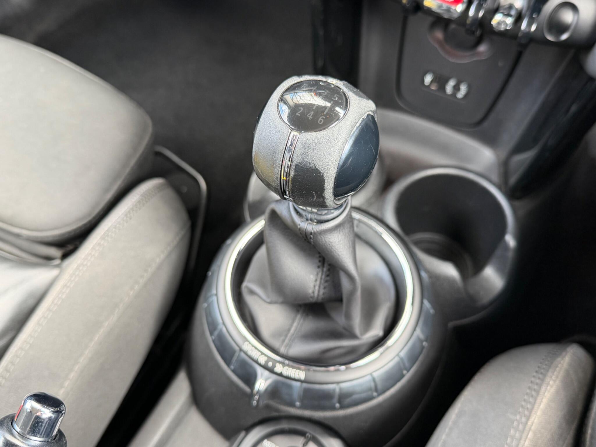 MINI Hatch - Image 31