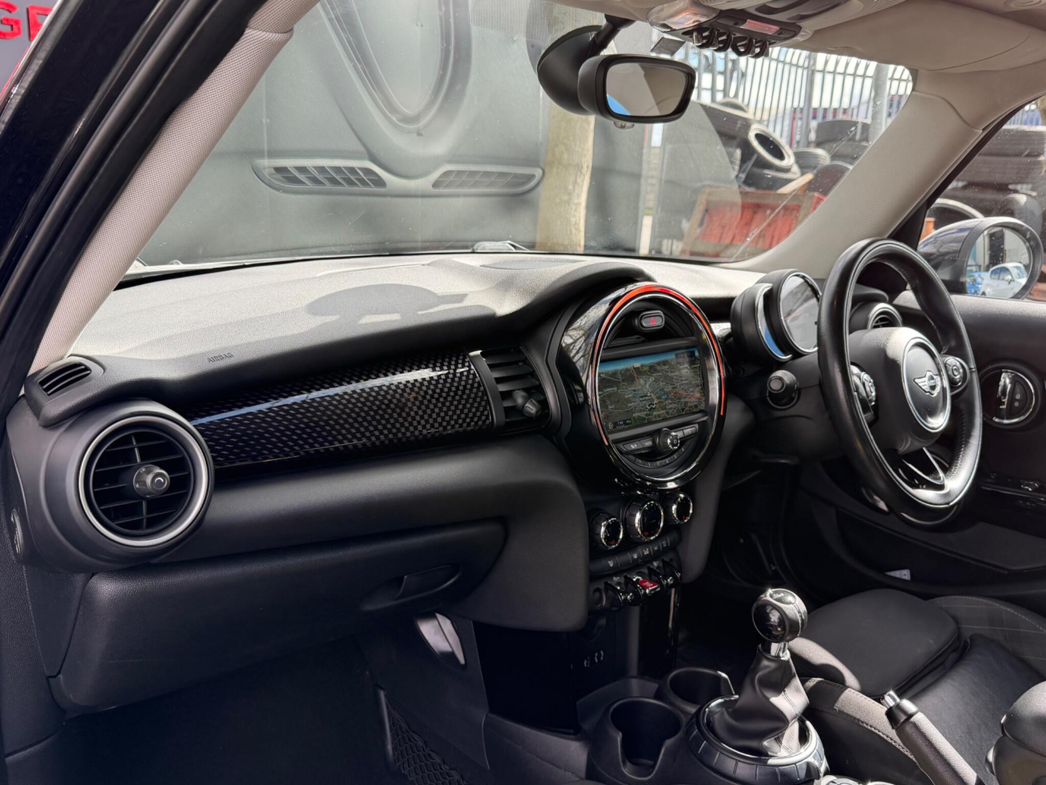 MINI Hatch - Image 51