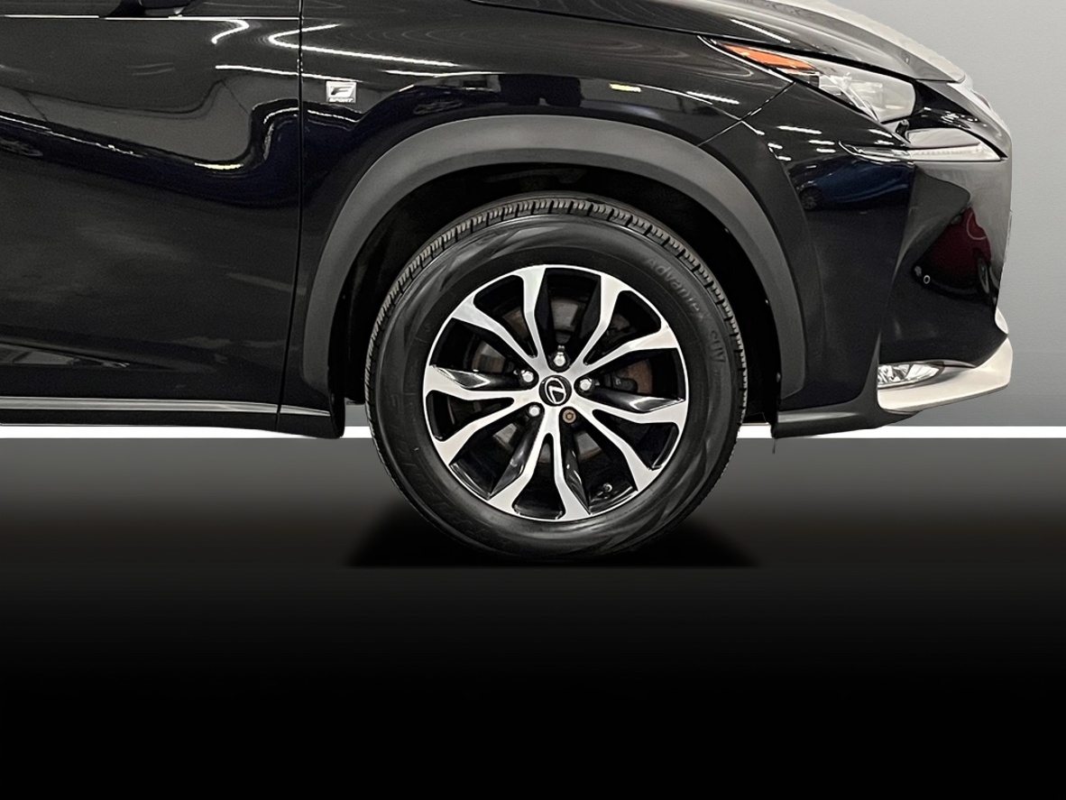 Lexus NX - Image 8