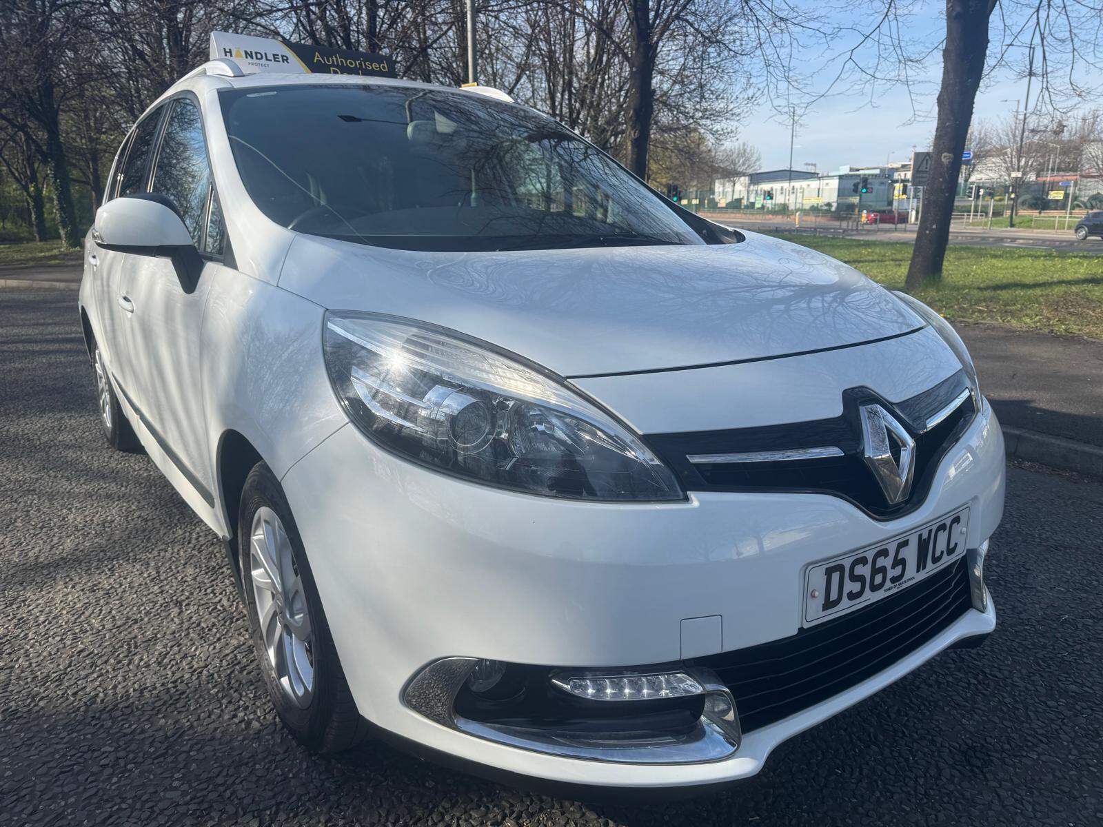Renault Grand Scenic - Image 11