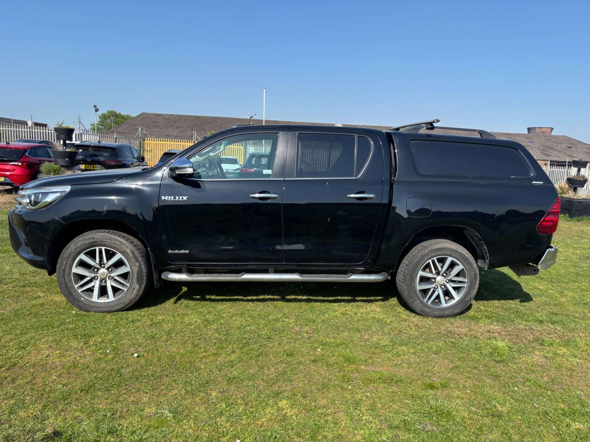 Toyota Hilux - Image 6