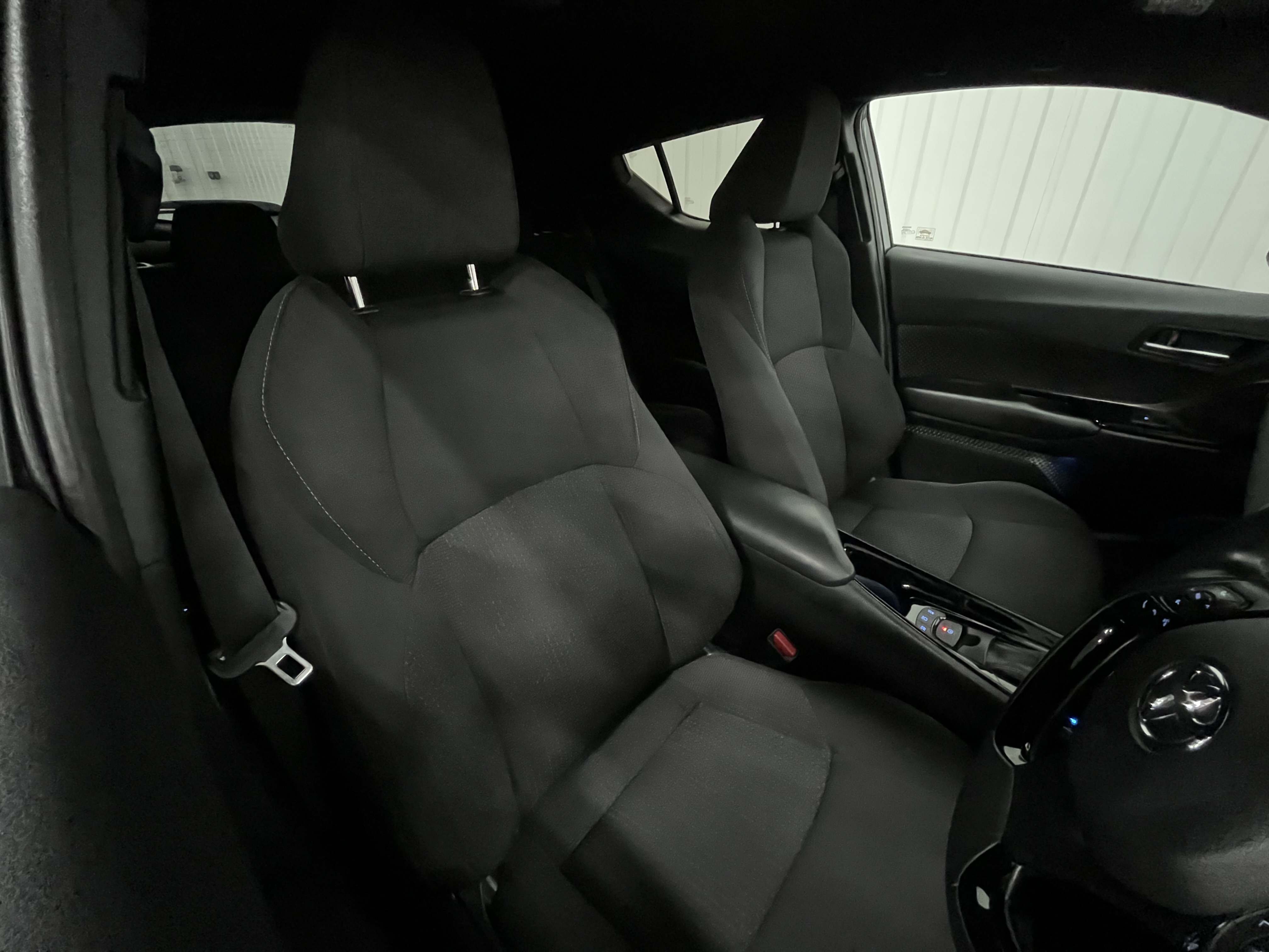 Toyota C-Hr - Image 6