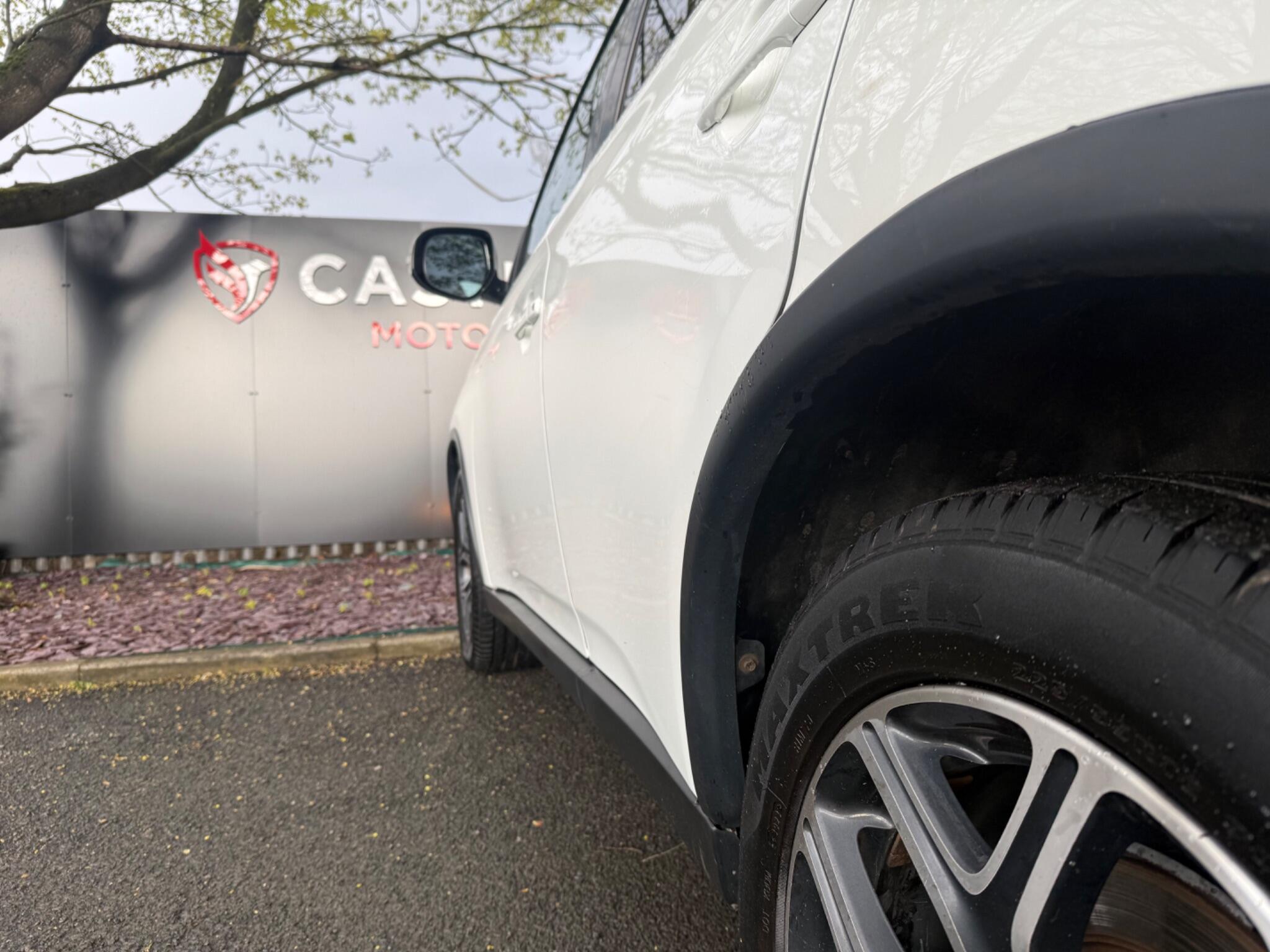 Mitsubishi Outlander - Image 16