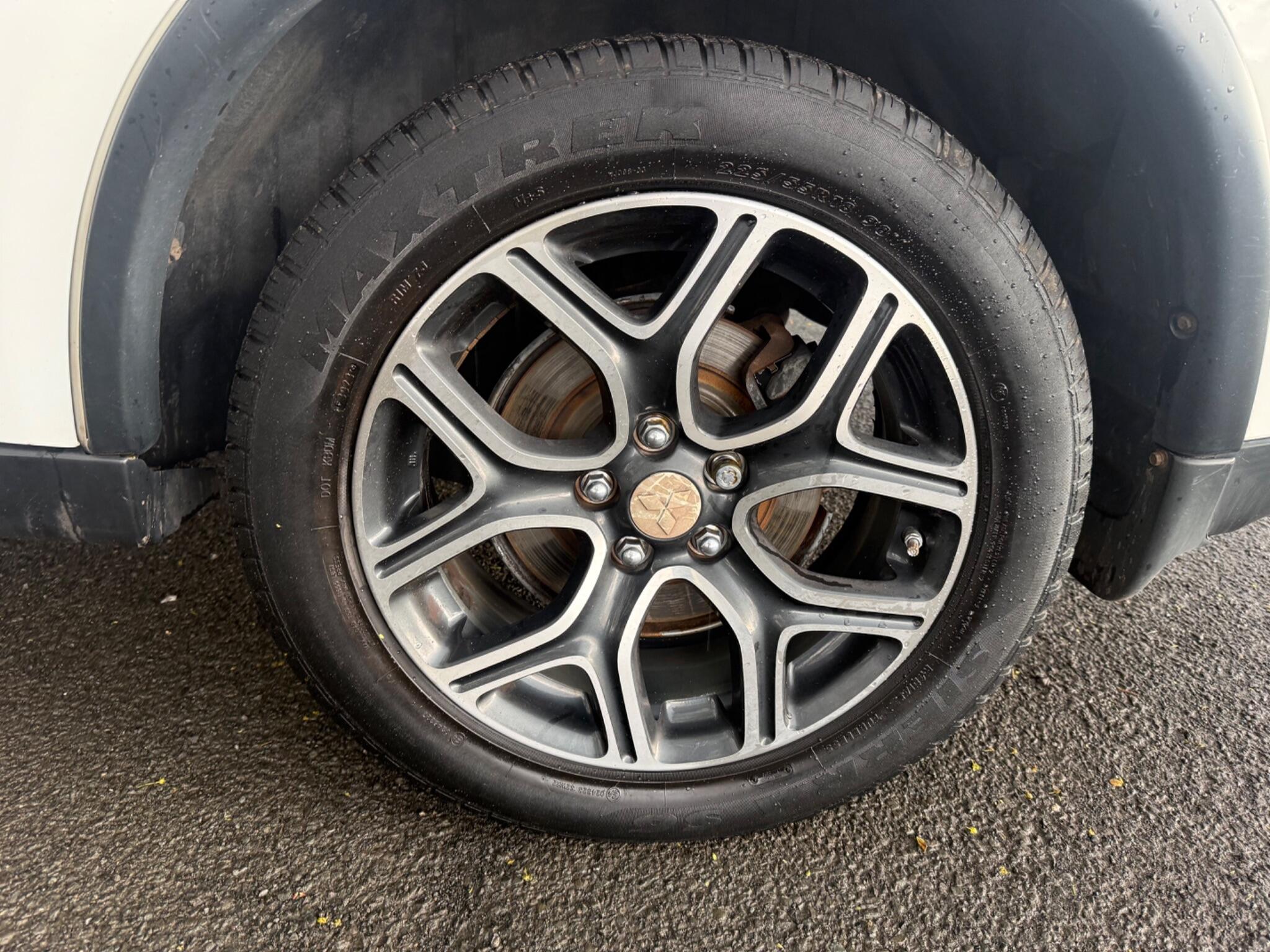 Mitsubishi Outlander - Image 20