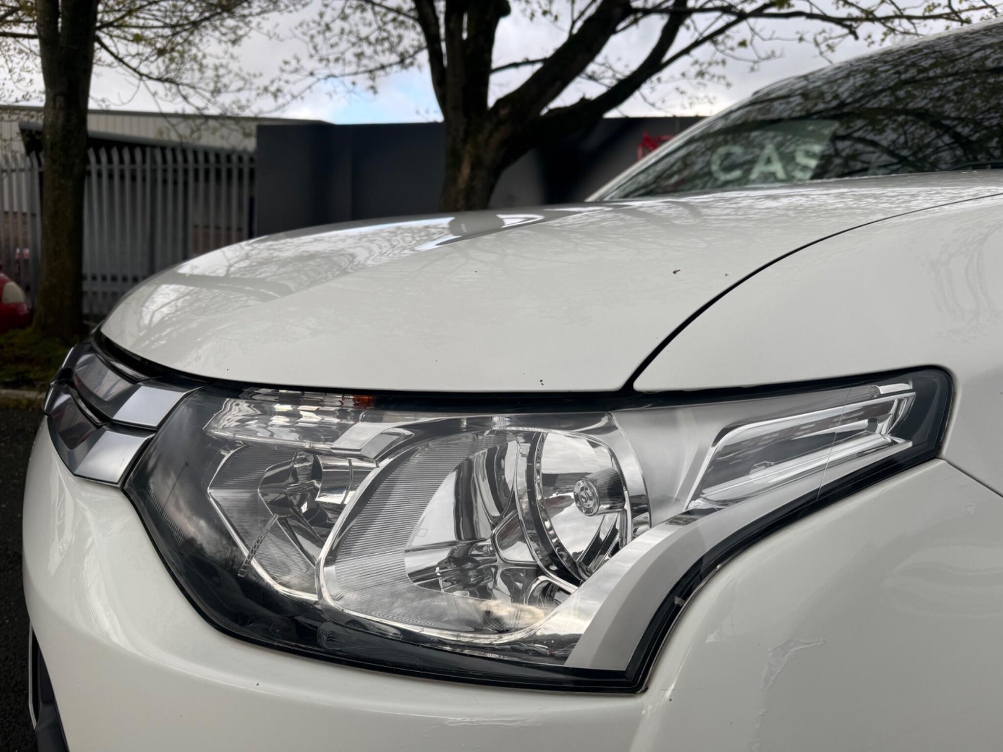 Mitsubishi Outlander - Image 23