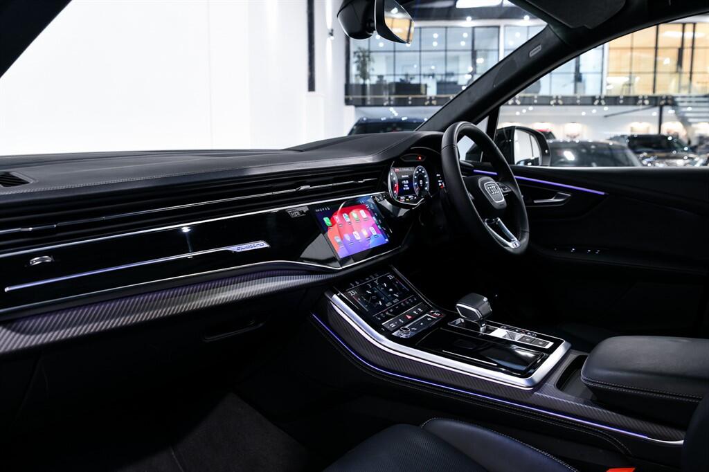 Audi SQ7 - Image 17