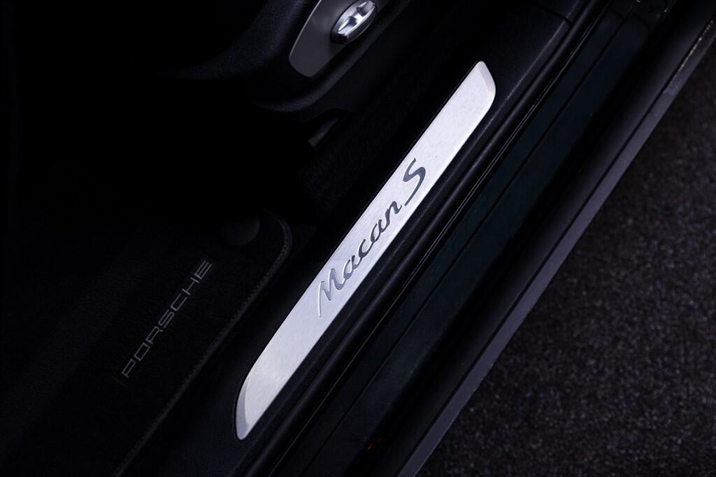 Porsche Macan - Image 15