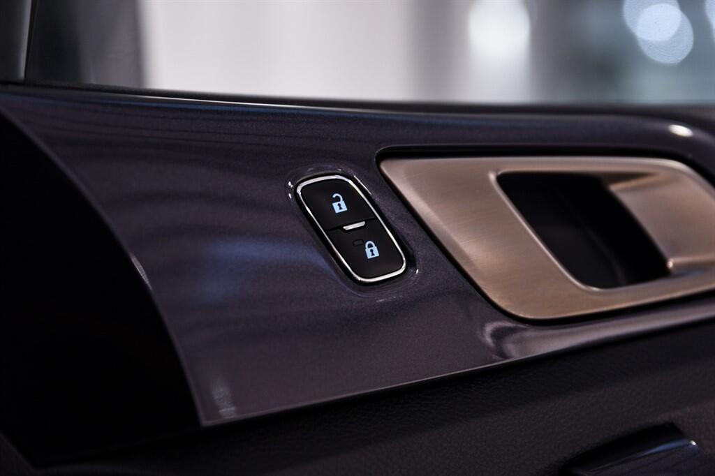 Ford Ranger - Image 39