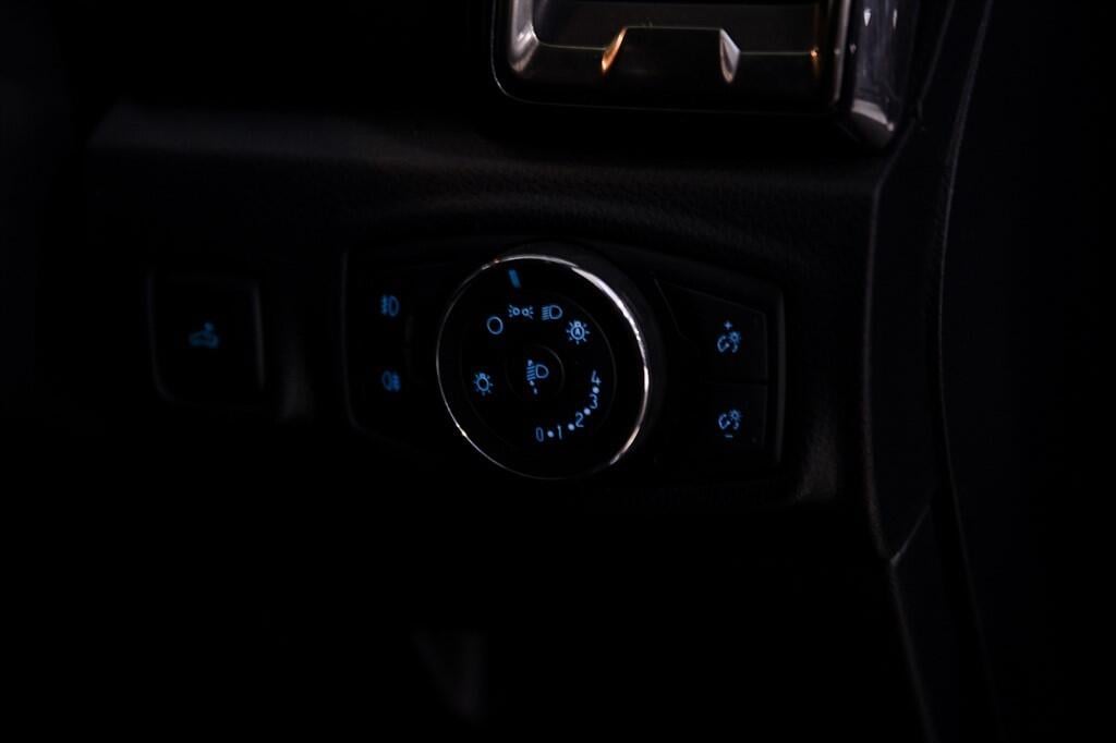 Ford Ranger - Image 40