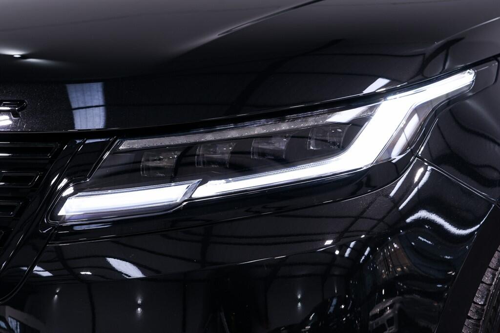 Land Rover Range Rover Velar - Image 10