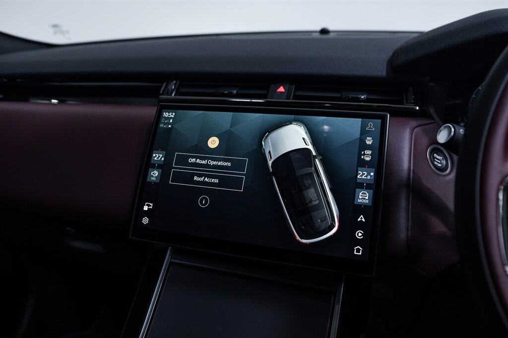 Land Rover Range Rover Velar - Image 28