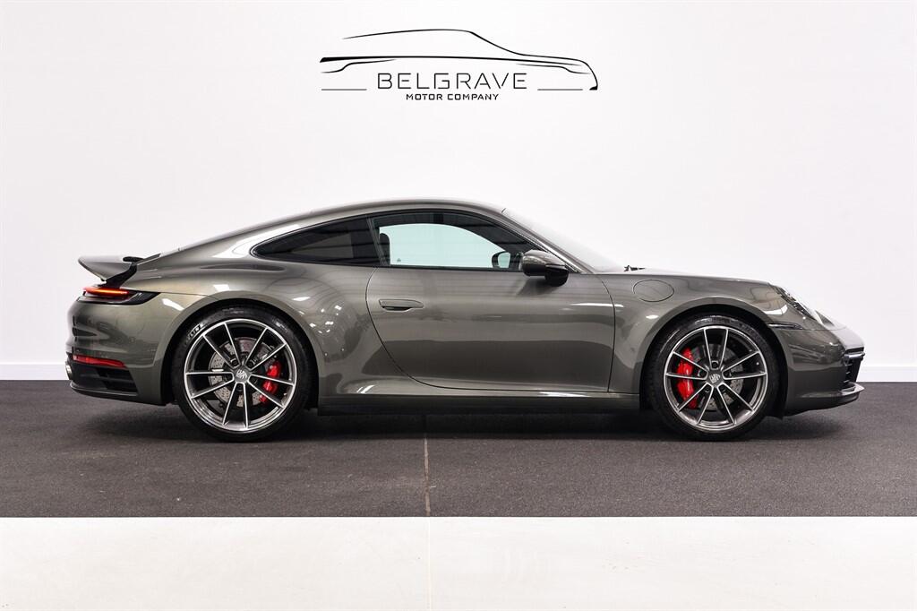 Porsche 911 - Image 4