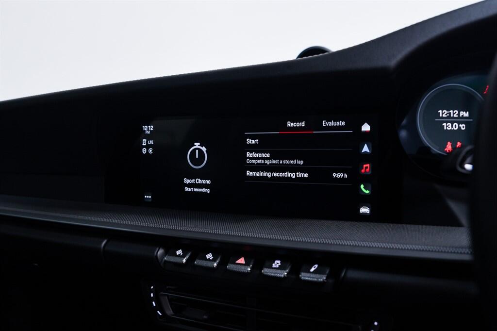 Porsche 911 - Image 30