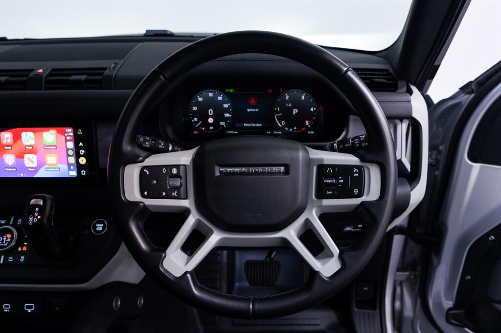 Land Rover Defender 110 - Image 31