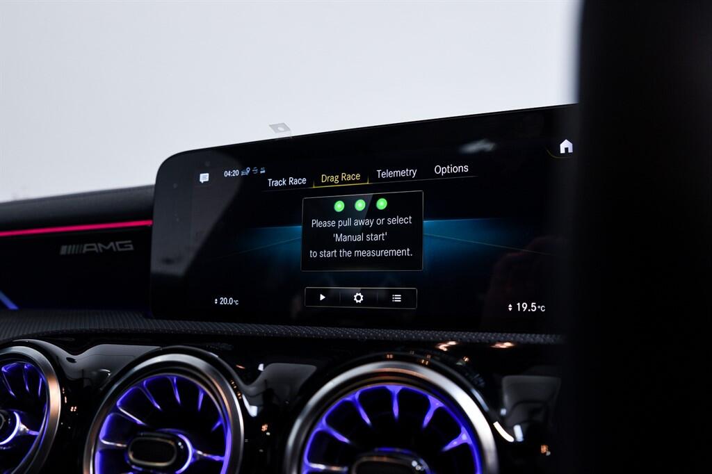 Mercedes CLA - Image 30