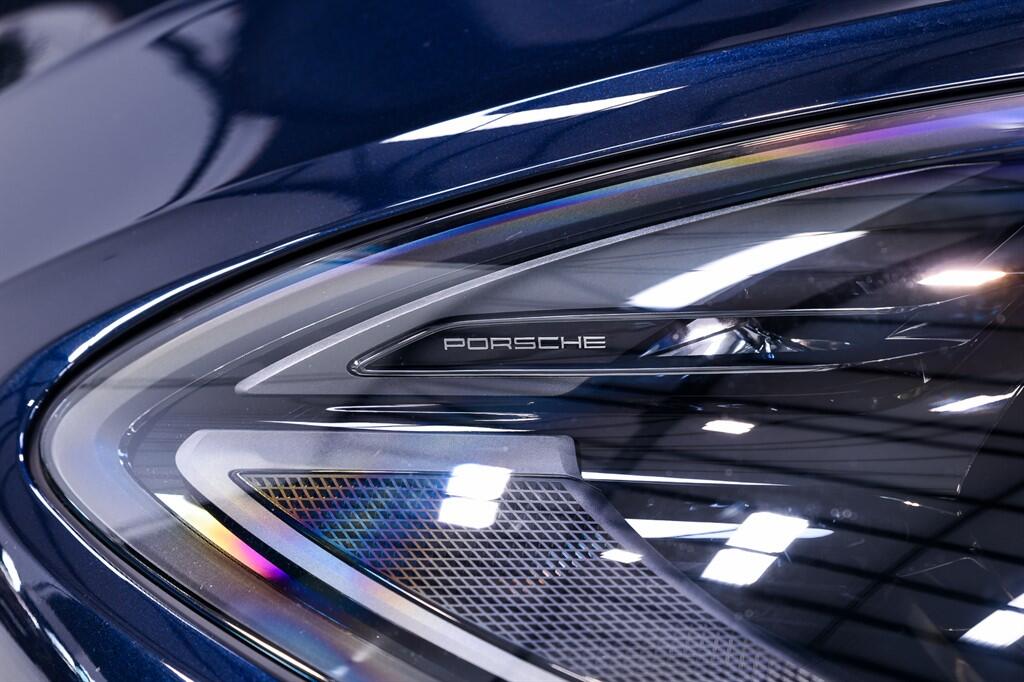 Porsche Macan - Image 11