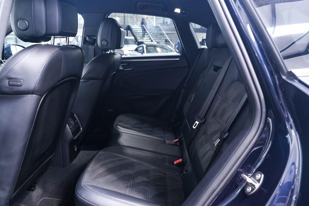 Porsche Macan - Image 19