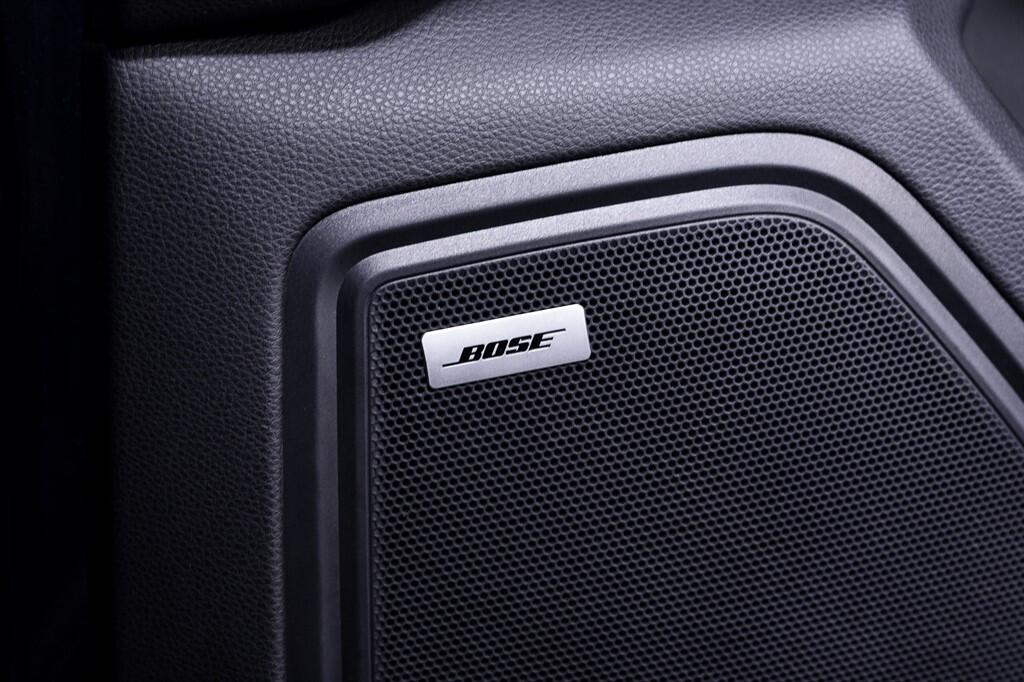 Porsche Macan - Image 36