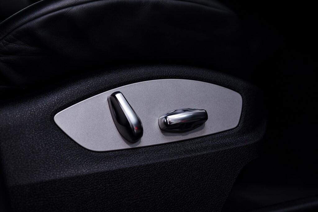 Porsche Macan - Image 38