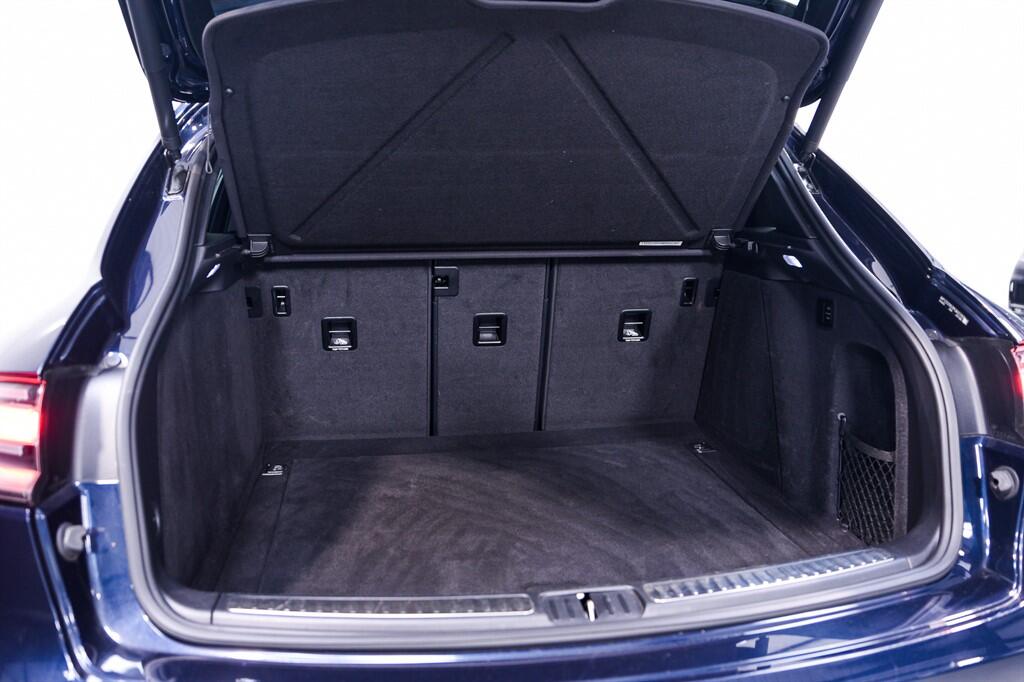Porsche Macan - Image 41