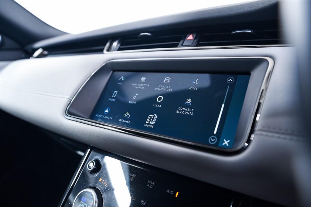 Land Rover Range Rover Evoque - Image 25