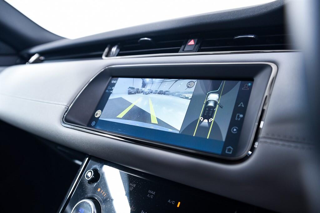 Land Rover Range Rover Evoque - Image 26