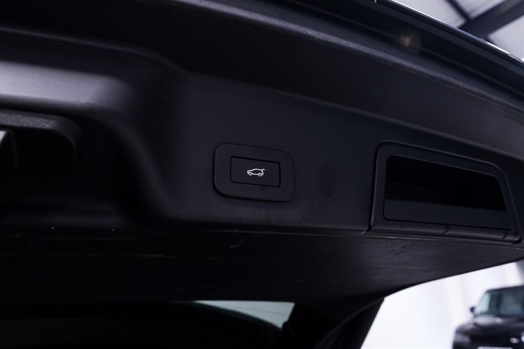 Land Rover Range Rover Evoque - Image 33