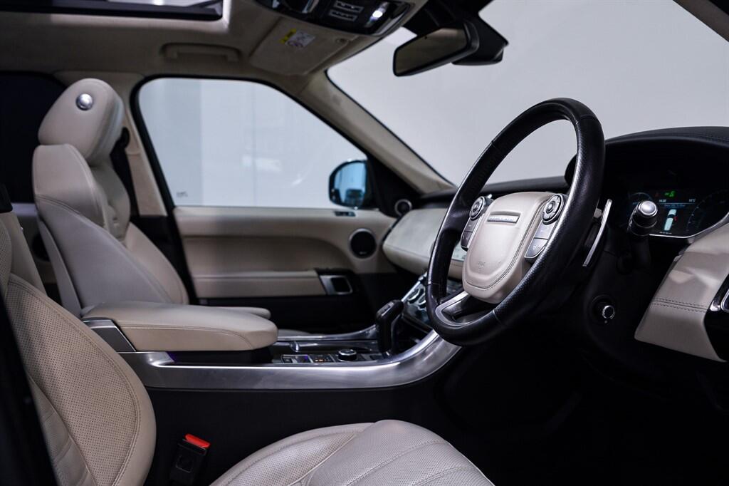 Land Rover RANGE ROVER SPORT - Image 11