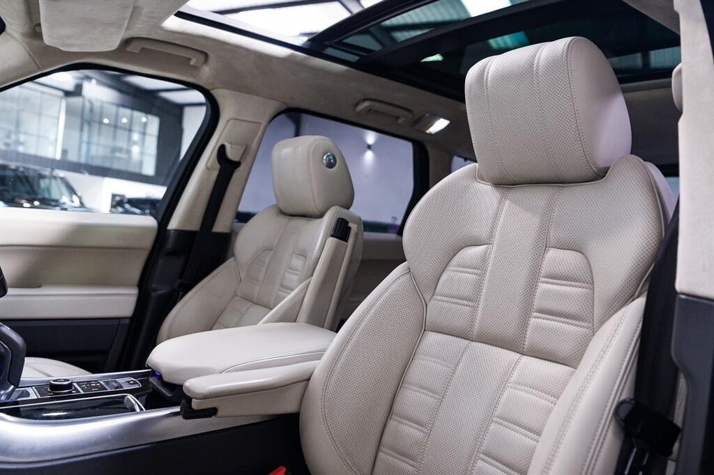 Land Rover RANGE ROVER SPORT - Image 14